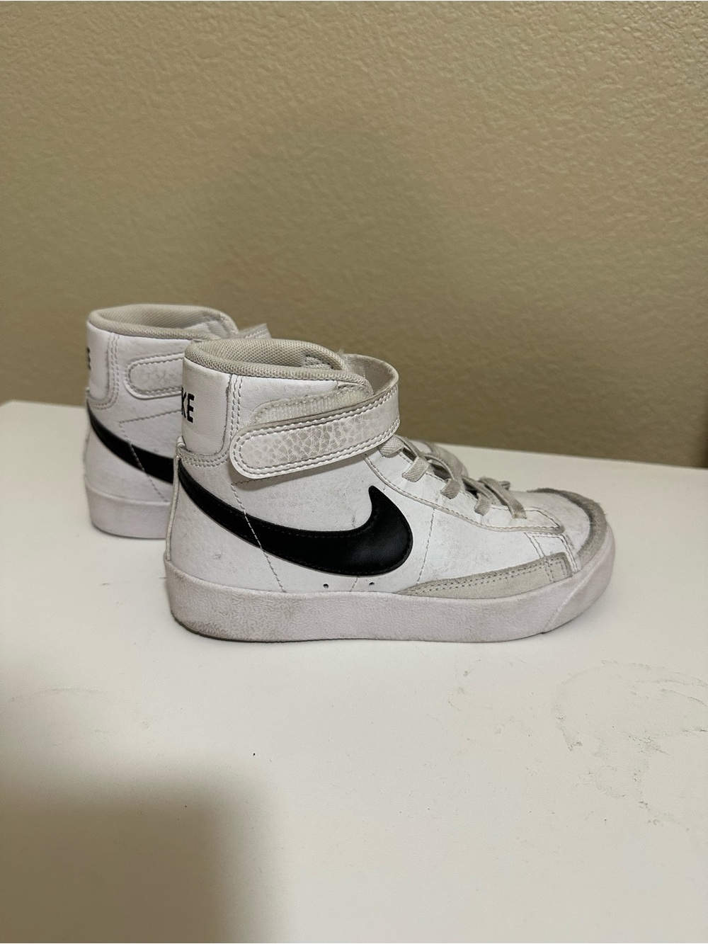 EASILY WASHABLE | Kids Nike Blazer Mid ‘77